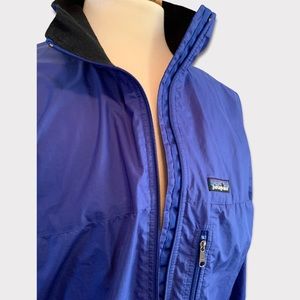 Patagonia Light Weight Lined Windbreaker Brilliant Blue Size L